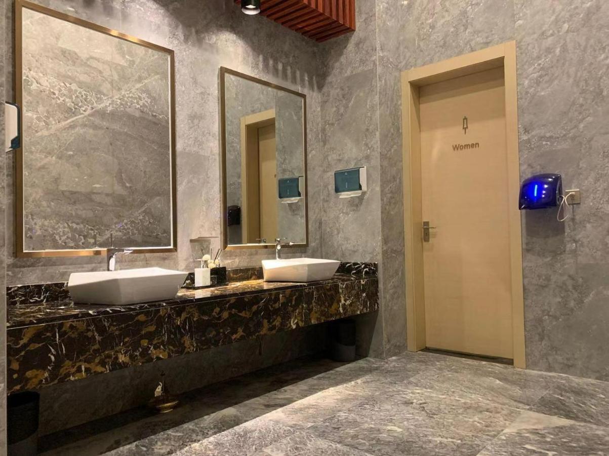 Lavande Hotels-Foshan Yanbu Suiyan East Road Екстериор снимка